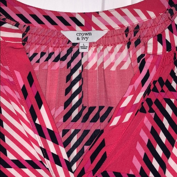 Pink Crown and Ivy Blouse - Picture 2 of 3